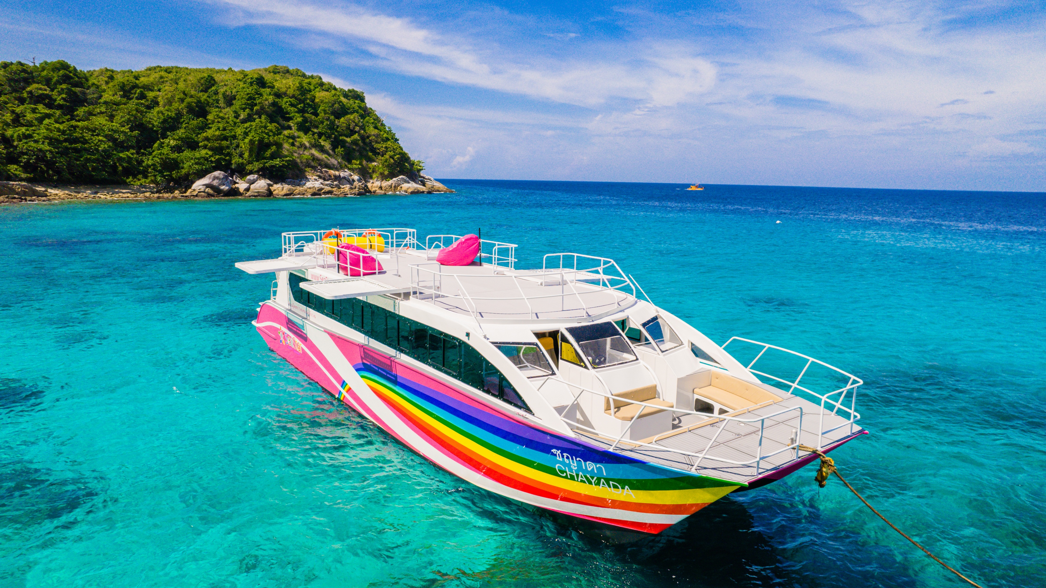 PHUKET:FULDAY PHI PHI MAYA BAMBOO SPEED CATAMARAN (SEA STAR)